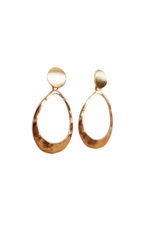 Kinsley Geometric Oval Earrings in Hammered Gold Women - Jewelry - Earrings